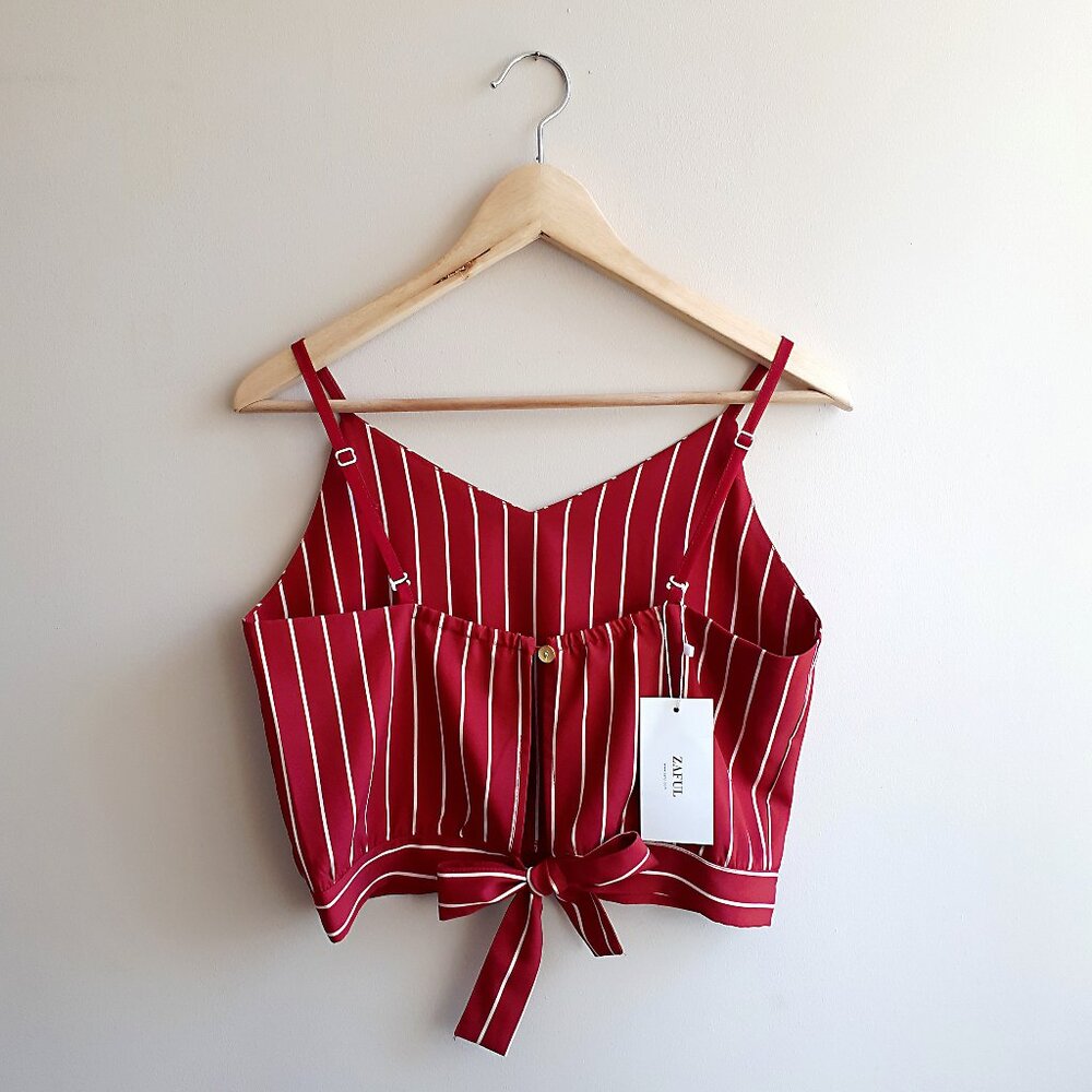 ZAFUL Bowknot Pinstripe Cut Out Cropped Tank Top in Red - Picture 2 of 11